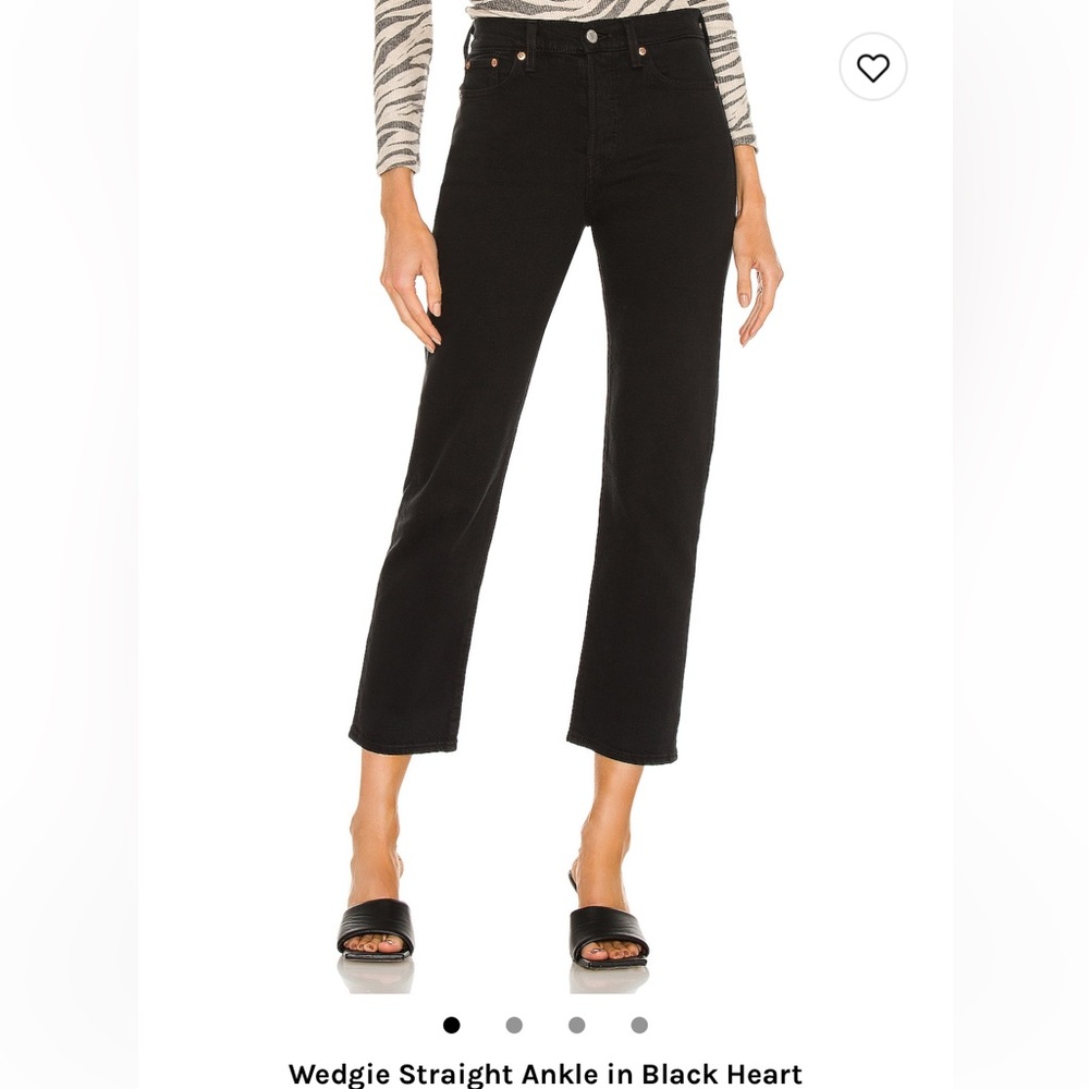Levi’s Wedgie Straight Ankle in Black Heart | Size 27